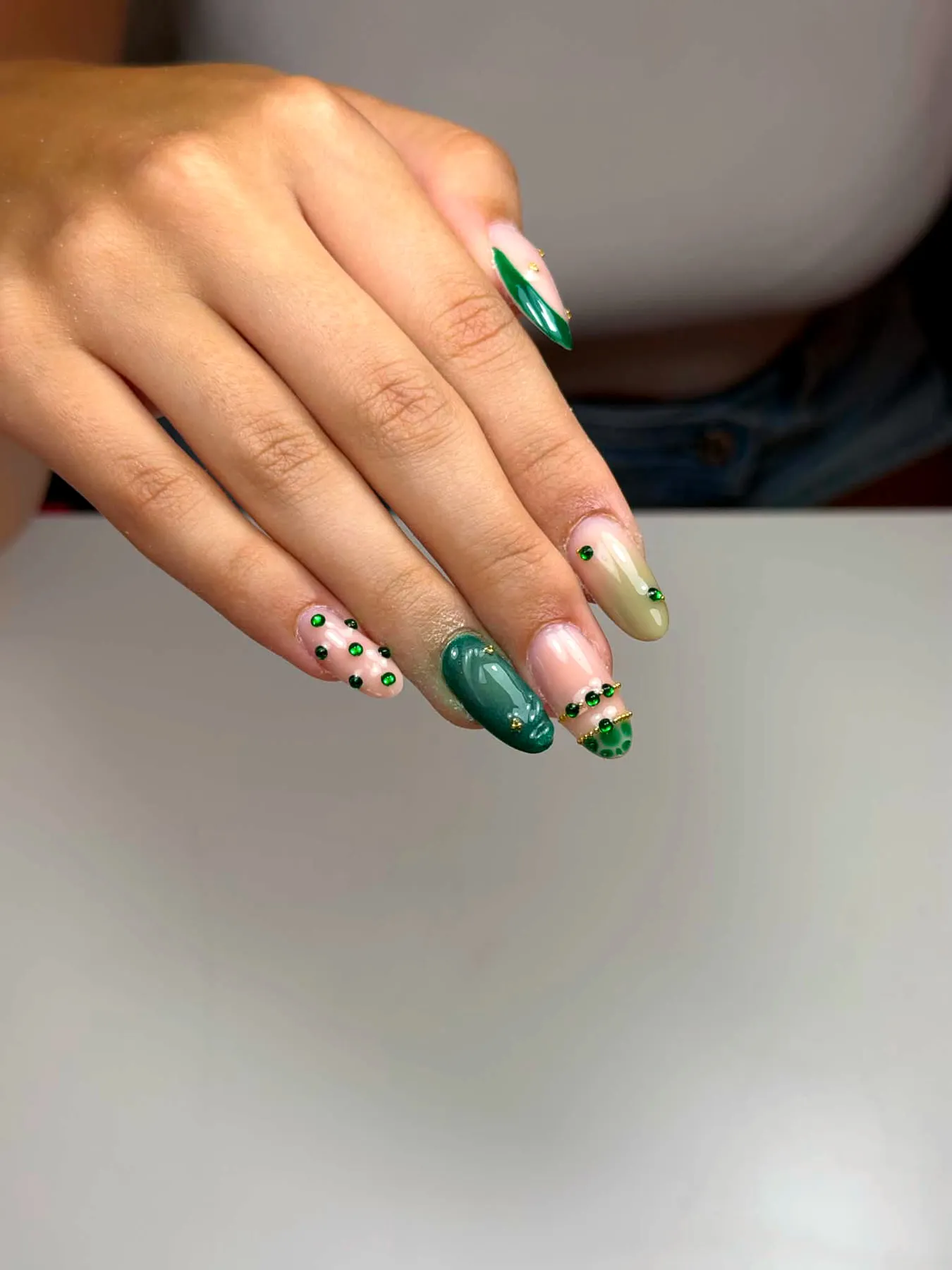 Réalisation ongles chez Louvéa — pose 30